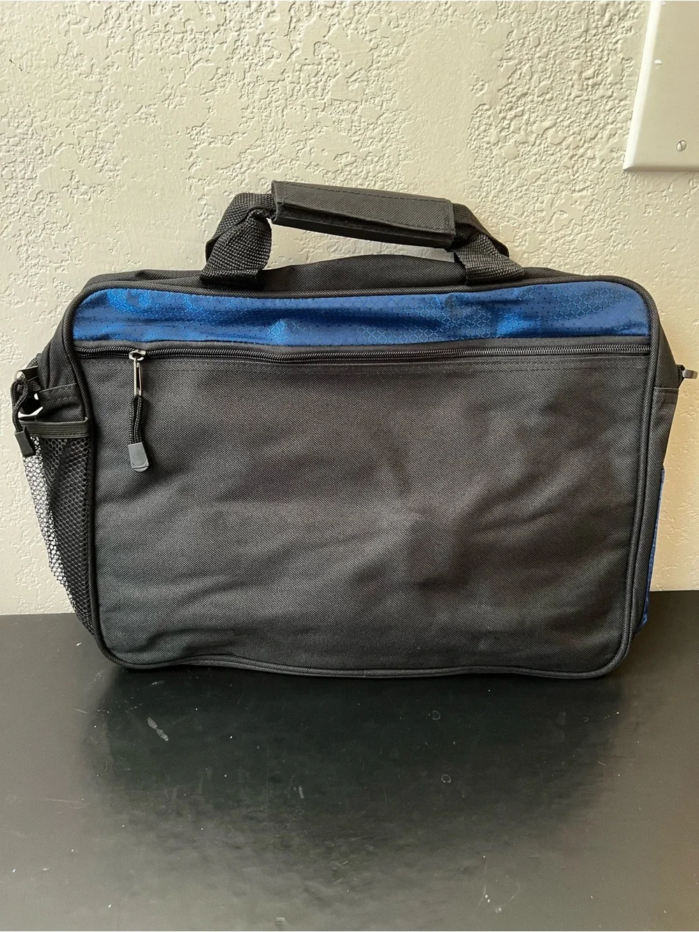 NEW Blue and Black Large Laptop Tech Messenger Portfolio Bag